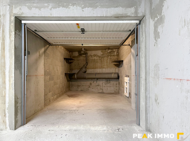 BONNE   T4 86 m2 EN REZ-DE-JARDIN   50 m2 D'EXTÉRIEUR   2 GA