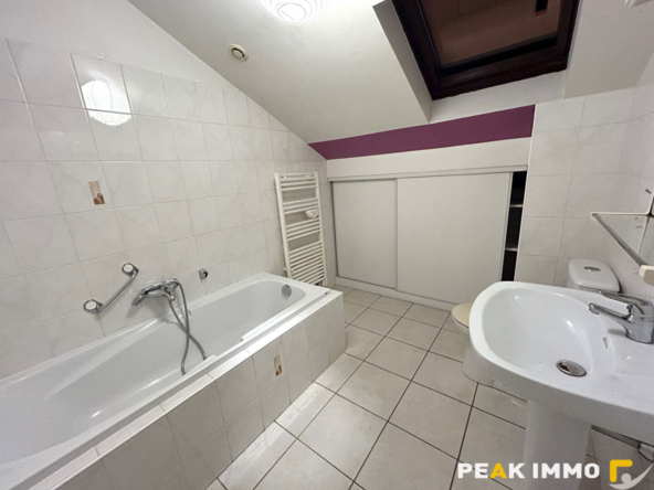 Appartement Saint Jeoire 4 pièce(s) 84.64 m2