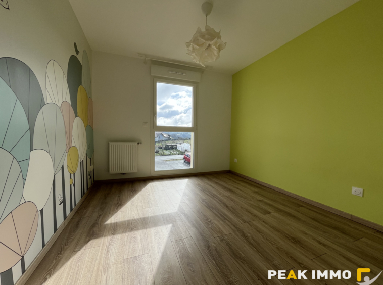 Appartement 4 pièces meublé - 92,91 m2- Sallenoves