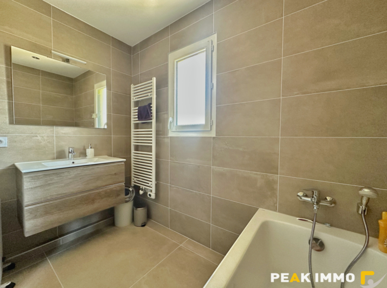 Maison 5 pièces - 133 m2 - Etaux