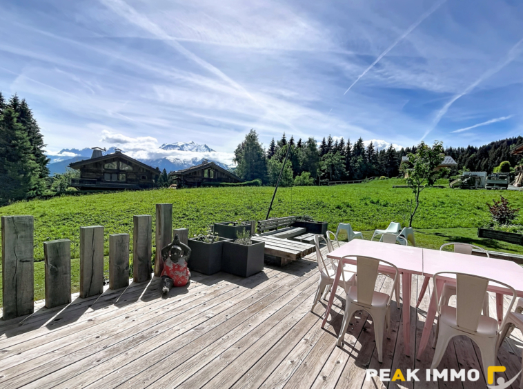 Chalet - 226 m2 habitables - 256 M2 utiles - Combloux La Cry