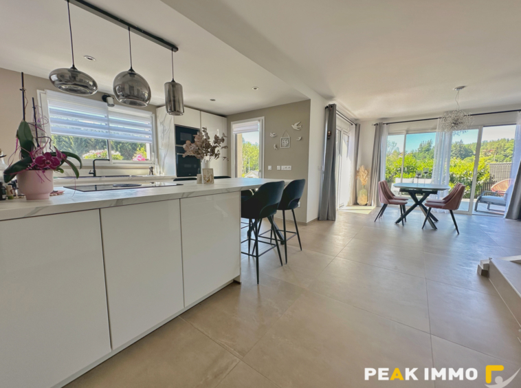 Maison 5 pièces - 133 m2 - Etaux