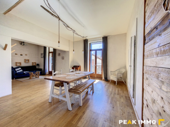 Appartement vue montagnes - 3 pièces - 72 m2 - Tresserve