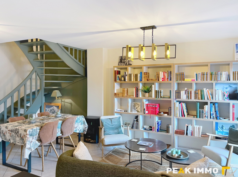 CRANVES SALES -APPARTEMENT T3 DUPLEX
