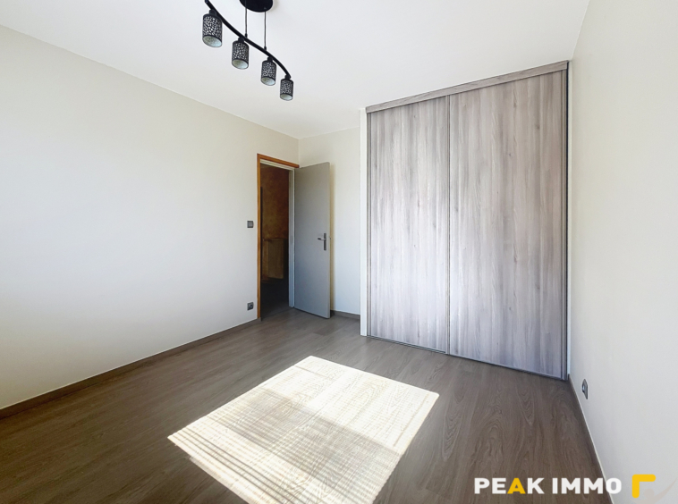 Faverges-Seythenex   Appartement T3 lumineux de 77 m2 avec d