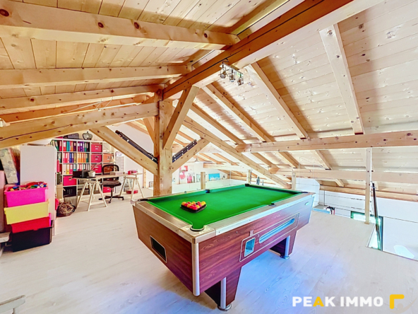 Chalet - 226 m2 habitables - 256 M2 utiles - Combloux La Cry