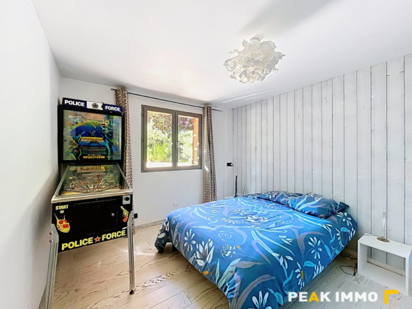 Chalet - 226 m2 habitables - 256 M2 utiles - Combloux La Cry