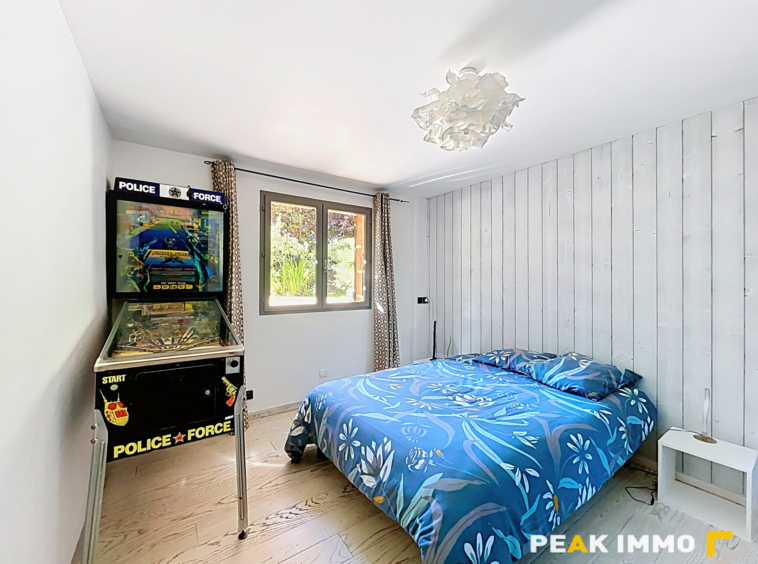 Chalet - 226 m2 habitables - 256 M2 utiles - Combloux La Cry