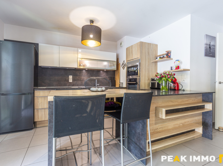 ANNECY LE VIEUX - APPARTEMENT T4 - 80M2 - CAVE - TERRASSE