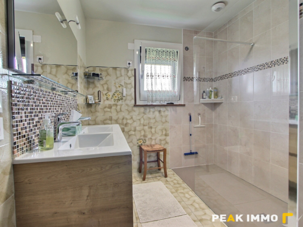 Maison - 150m2 - Terrain - 3223m2 - LA BALME DE SILLINGY
