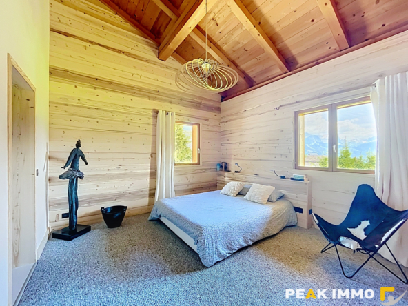 Chalet - 226 m2 habitables - 256 M2 utiles - Combloux La Cry