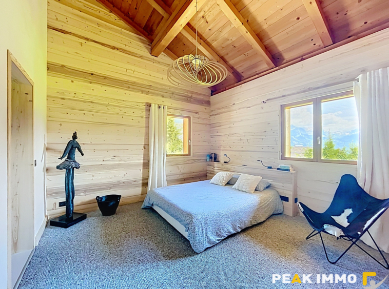Chalet - 226 m2 habitables - 256 M2 utiles - Combloux La Cry