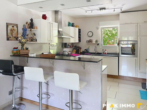 EXCLUSIVITE FILLINGES   Maison de plain-pied au calme, sans