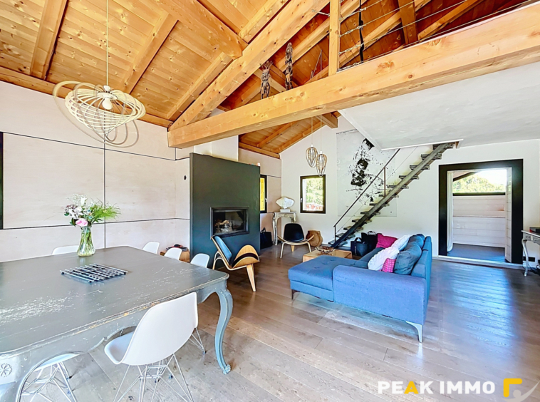 Chalet - 226 m2 habitables - 256 M2 utiles - Combloux La Cry
