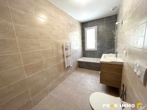 Maison Saint Andre De Boege 4 pièce(s) 89.57 m2