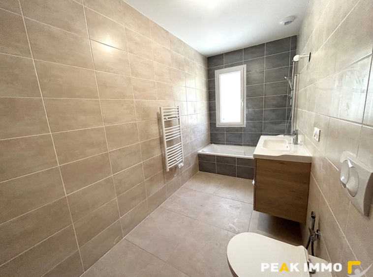 Maison Saint Andre De Boege 4 pièce(s) 89.57 m2