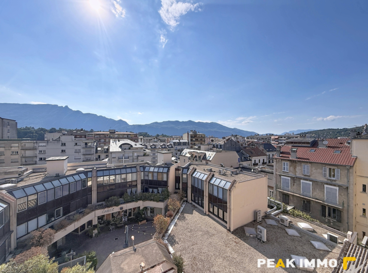 Appartment 3 pièces - 66,65 m2 - Hyper centre Aix-les-Bains