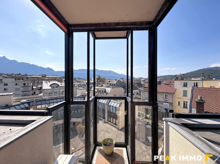 Appartment 3 pièces - 66,65 m2 - Hyper centre Aix-les-Bains