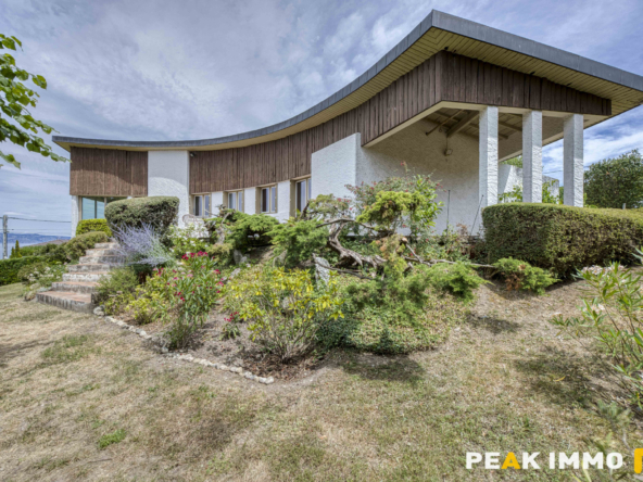 Villa d'architecte avec vue sur le lac Léman