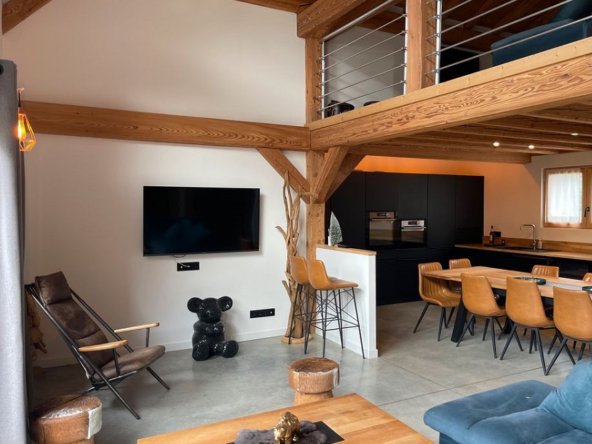Demi -Quartier Chalet 6 pièces double garage