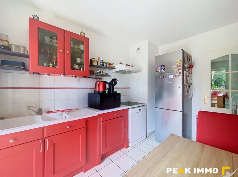 Viuz-en-Sallaz- Appartement T3 avec terrasse plein sud, gara