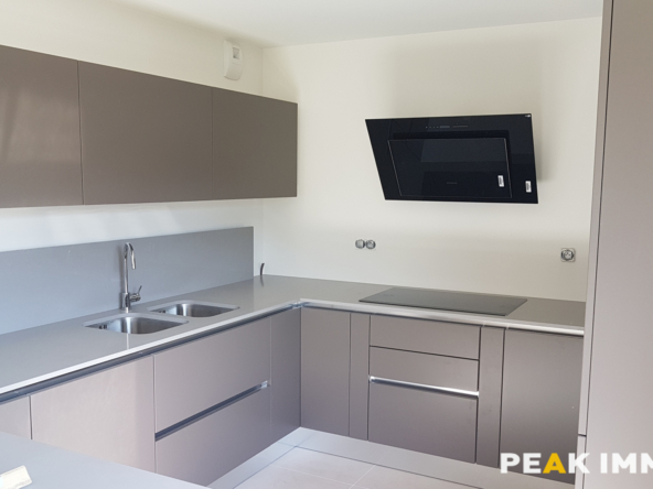 Appartement 4 pièces - 133,50 m2 -  SAINT-GENIS-POUILLY
