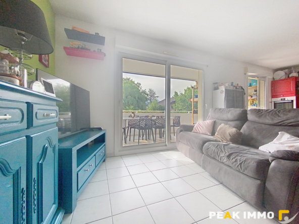 Viuz-en-Sallaz- Appartement T3 avec terrasse plein sud, gara