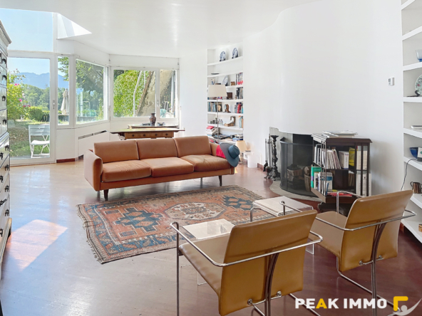 Bonne incroyable maison d'architecte unique