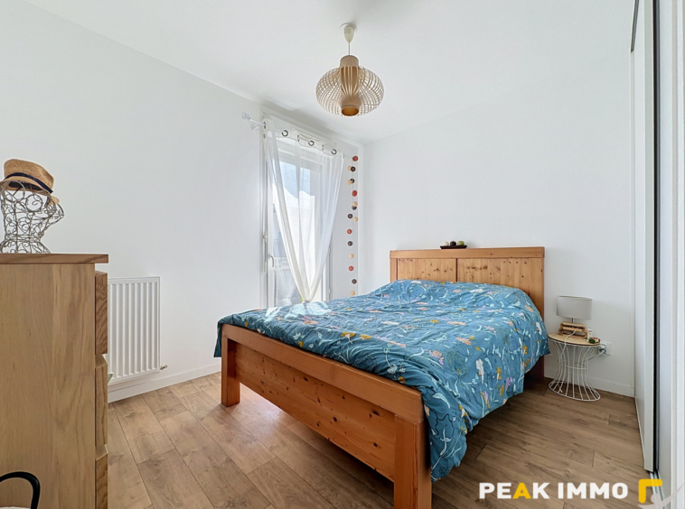 Appartement 3 pièces - 67 m2 - Sales