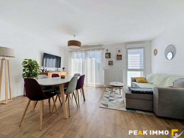Appartement 3 pièces - 67 m2 - Sales