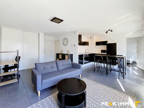 APPARTEMENT T2 MEUBLE - CAVE ET GARAGE