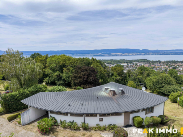 Villa d'architecte avec vue sur le lac Léman