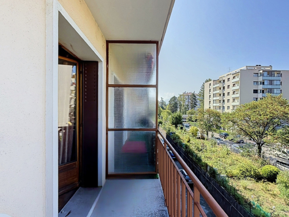 T3 - 76m2 - Secteur des Pommaries - 2 balcons - cave -