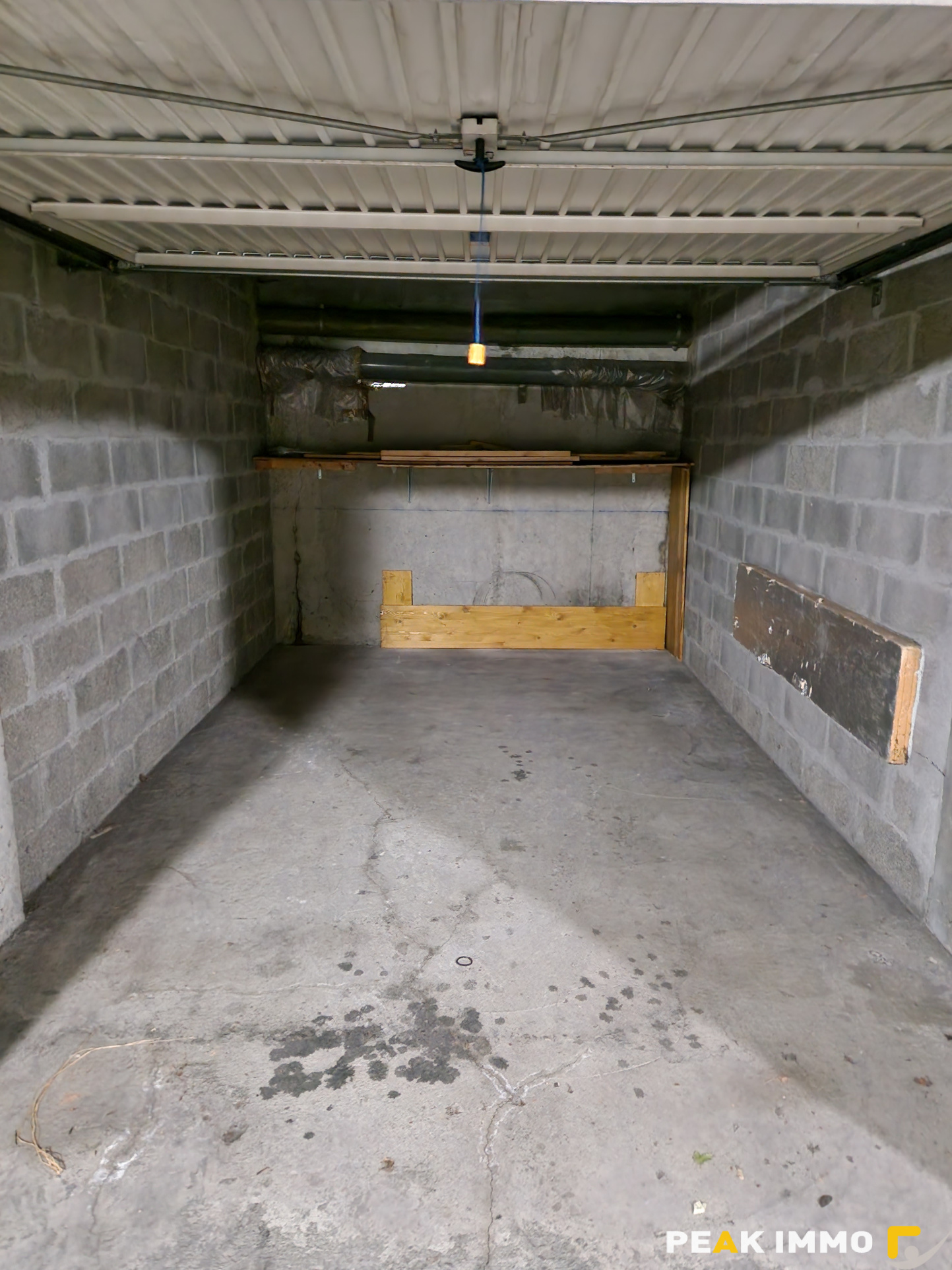 GARAGE - En sous-sol
