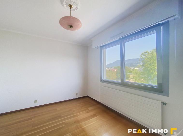 ANNEMASSE   Appartement T3 de 76,15 m2 avec balcon, cave