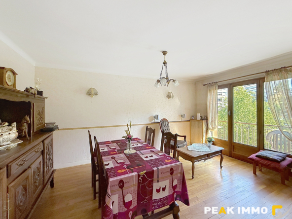 T3 - 76m2 - Secteur des Pommaries - 2 balcons - cave -