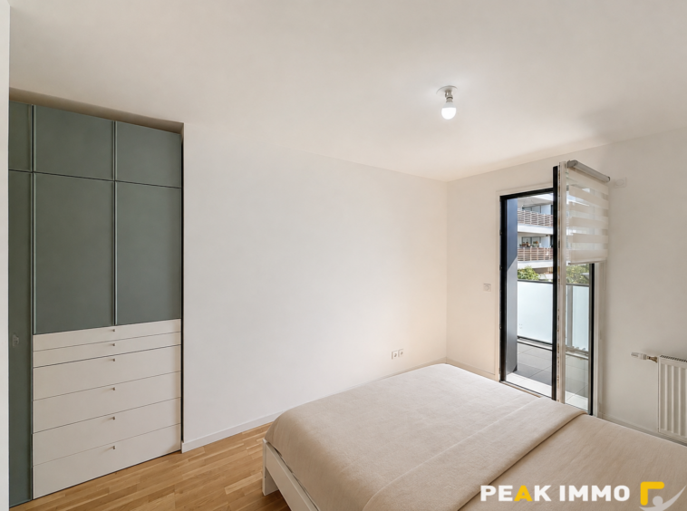 Appartement T3 de 76,48 m2 - terrasse - balcon et garage en