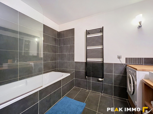 Appartement 5 pièces 78 m2 utiles - LES HOUCHES