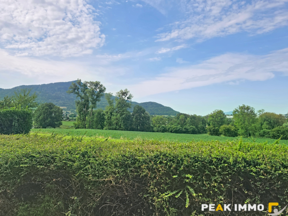 BONS EN CHABLAIS- A 5 mn du CEVA -T4 de 98m2 avec jardin pri
