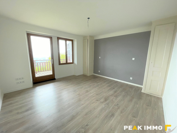 Location : appartement 4 pièces à LUCINGES