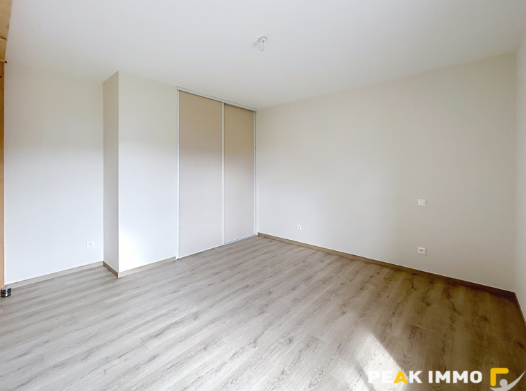 Appartement Fillinges 5 pièce(s) 152.31 m2