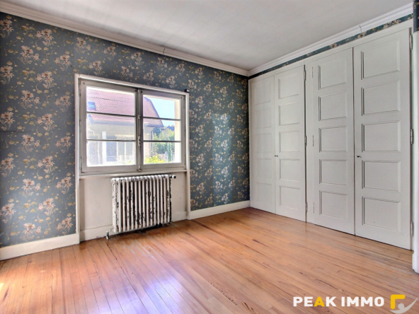 Maison 6 pièces sur terrain 486 m2  - Annecy centre