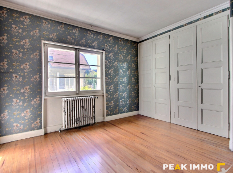 Maison 6 pièces sur terrain 486 m2  - Annecy centre
