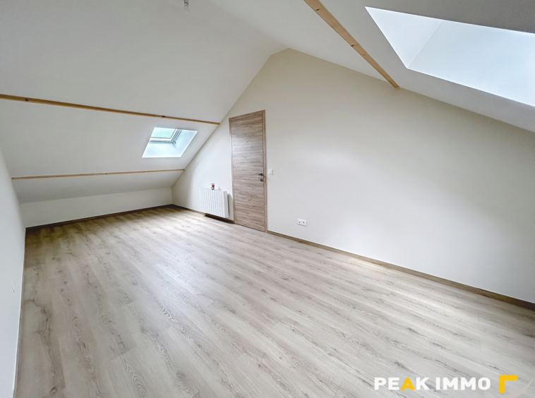 Appartement Fillinges 5 pièce(s) 152.31 m2