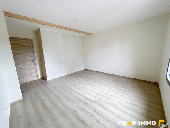 Appartement Fillinges 5 pièce(s) 152.31 m2
