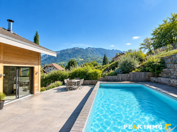 SAINT JORIOZ - Maison de 199 m2 avec piscine et vue lac