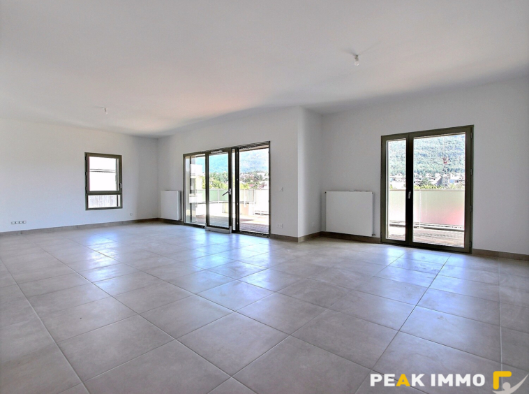 Appartement 4 pièces de 113 m2 - ANNECY-LE-VIEUX
