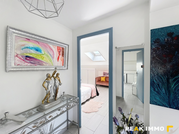 A vendre maison rénovée   Terrain de 2 841 m2 piscinable
