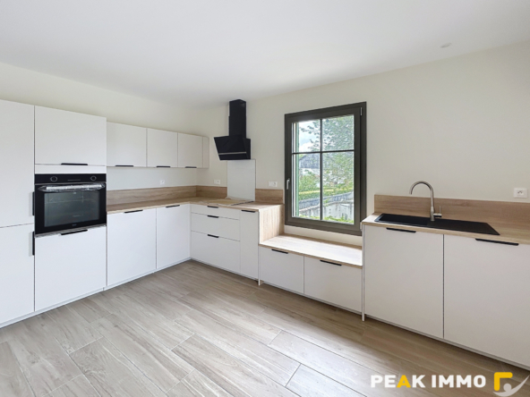 Appartement Fillinges 5 pièce(s) 152.31 m2