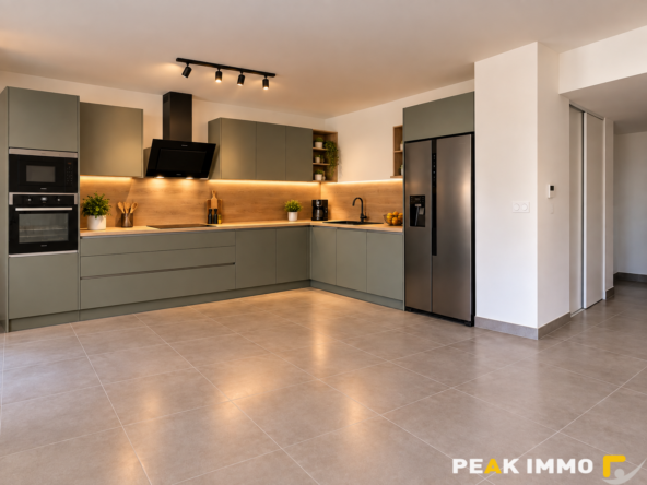 Appartement 4 pièces de 113 m2 - ANNECY-LE-VIEUX